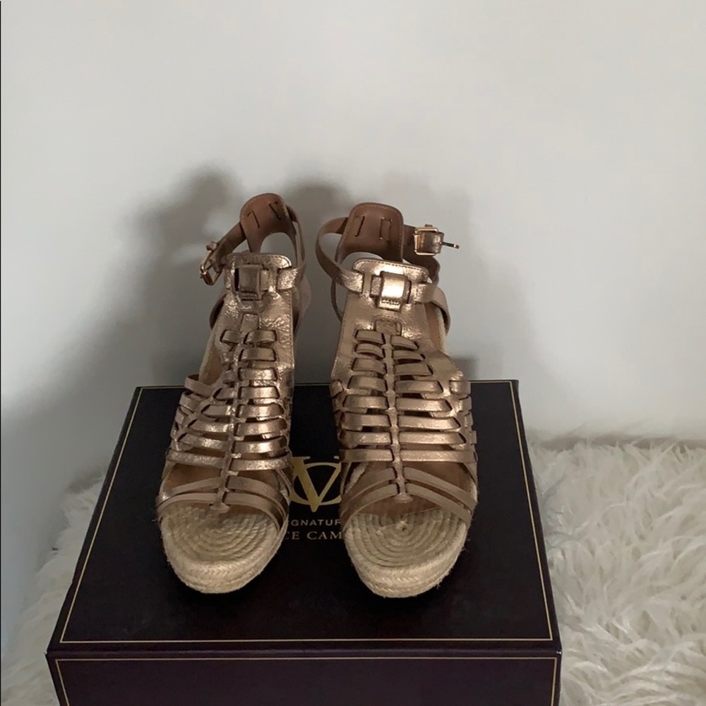 Dolce vita gold wedges never worn